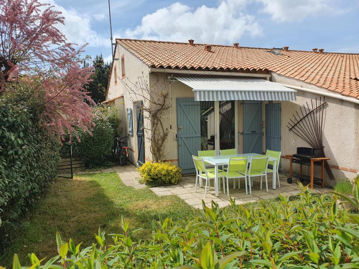Petite Maison Dans Residence Avec Piscine Proche Plage Et Centre Ville A Pied بورنيك المظهر الخارجي الصورة